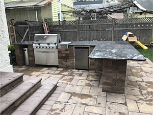 Nicolock Verona Golden Brown Cambridge Old English Sahara Chestnut Custom Bar BBQ Granite Top Patio Ledgestone Stone Ridge Custom Garbage Area